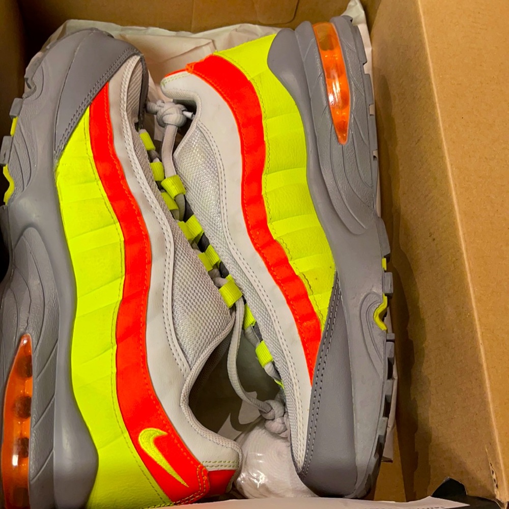 Nike air max size 8 women’s